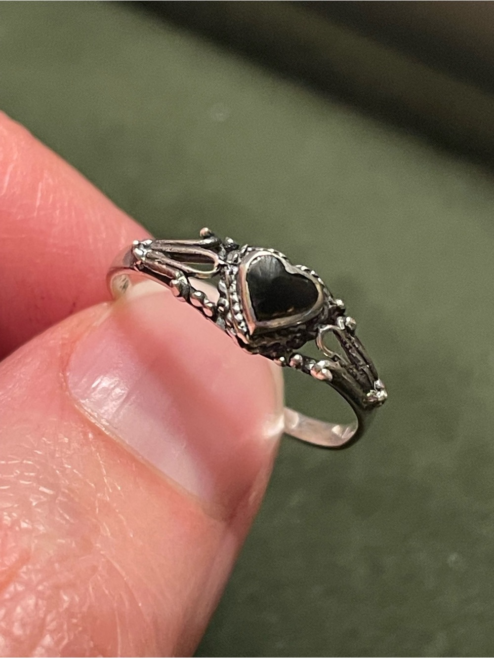 Sterling Silver Onyx Heart Vintage Victorian-revival style Ring
